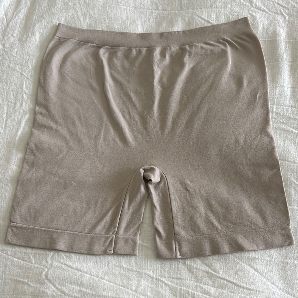 Beige Seamless Shorts